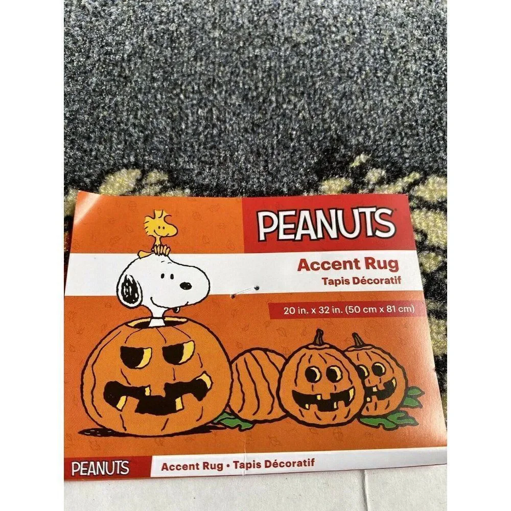 Peanuts Snoopy Halloween Pumpkin Decorative Accent Rug‎